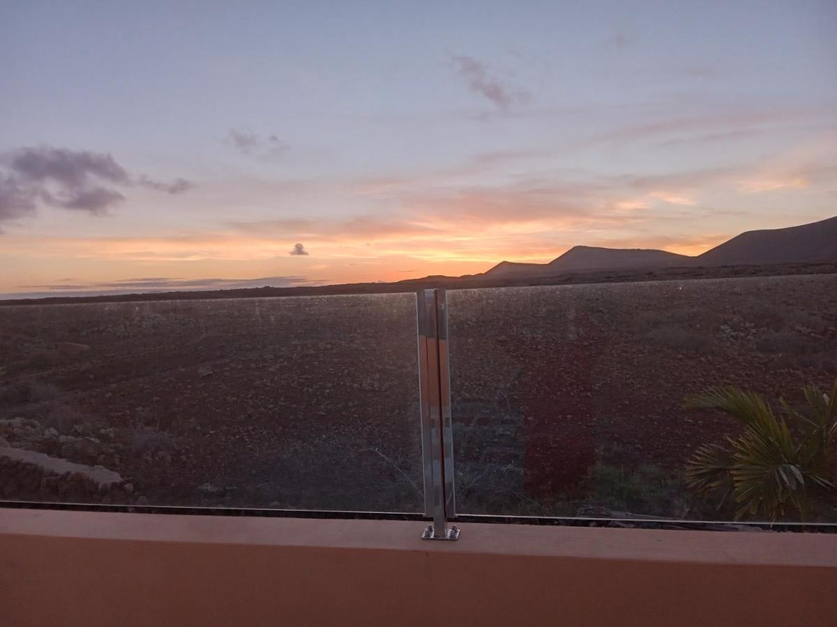 Casa Livia Pool & Sunset Villa คอร์ราเลโฮ ภายนอก รูปภาพ